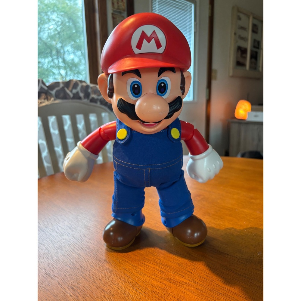 Nintendo Super Mario Its Me Mario 10 Inch Talking Action Figure Interactive Toy